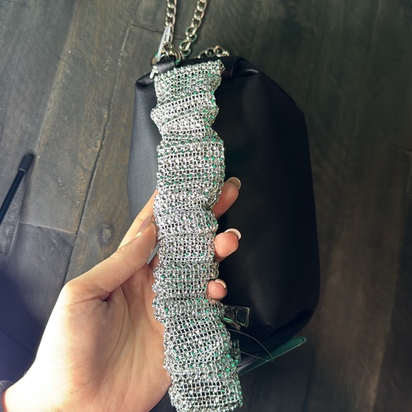 STEVE MADDEN Bnight Convertible Clutch Bag - Picture 3 of 5